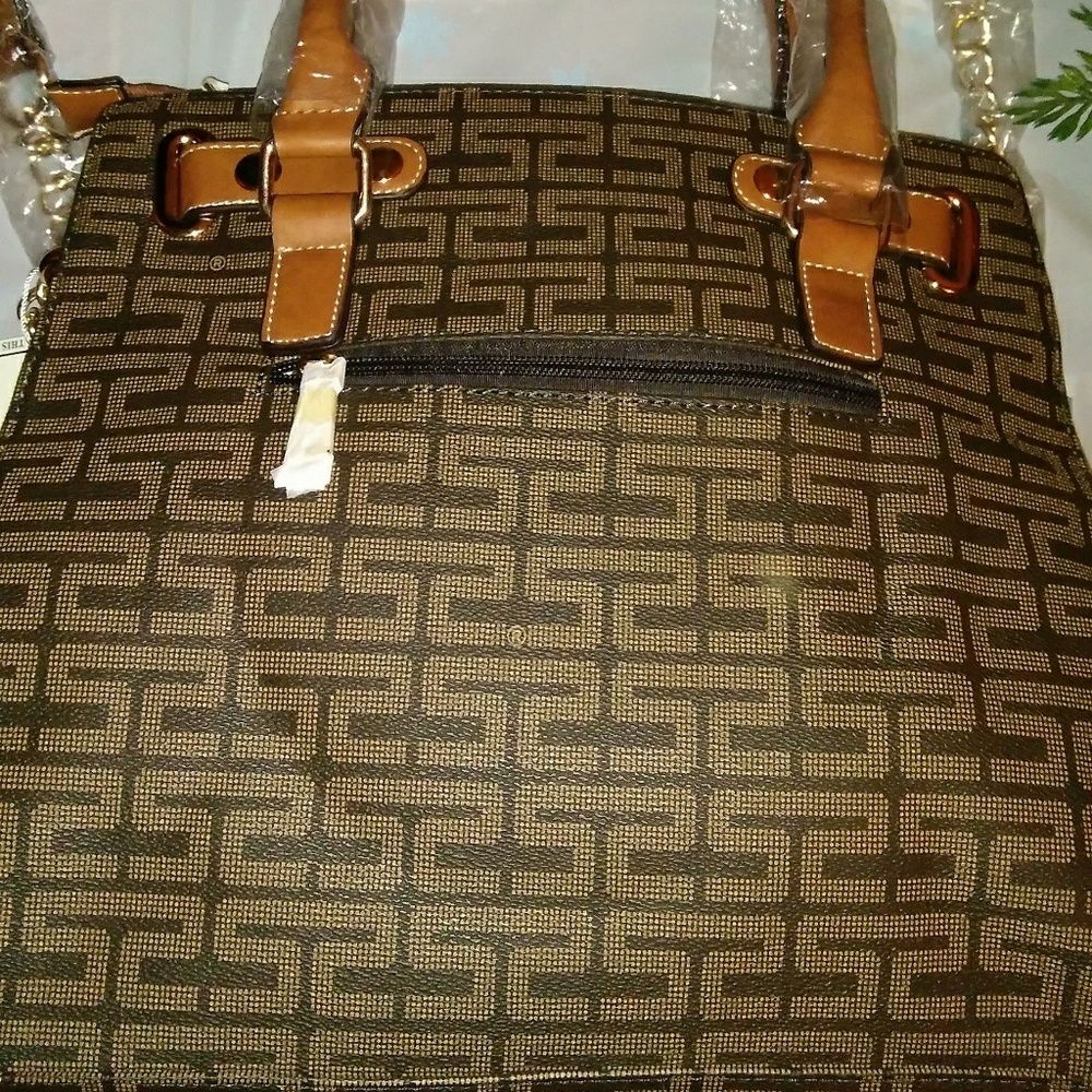 POCKETBOOK - Picture 3 of 3